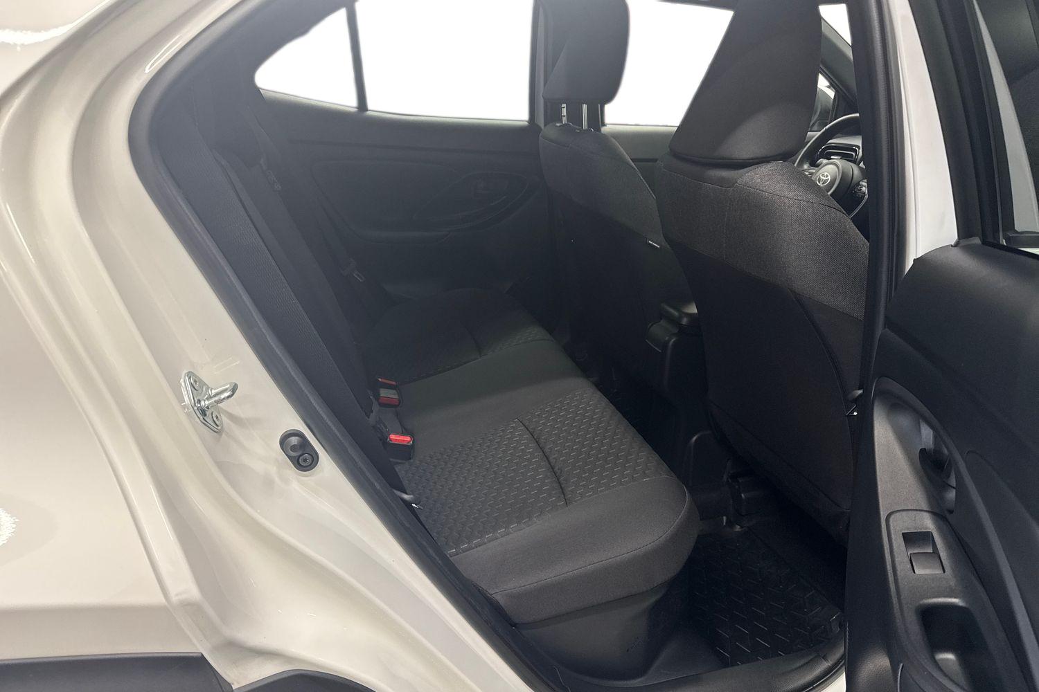 TOYOTA Yaris Cross 2025
