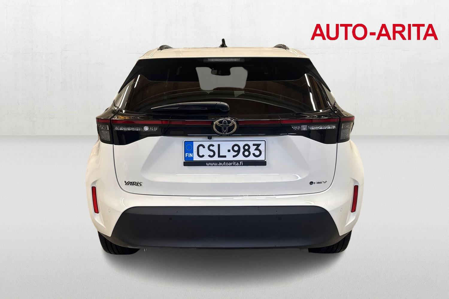 TOYOTA Yaris Cross 2025