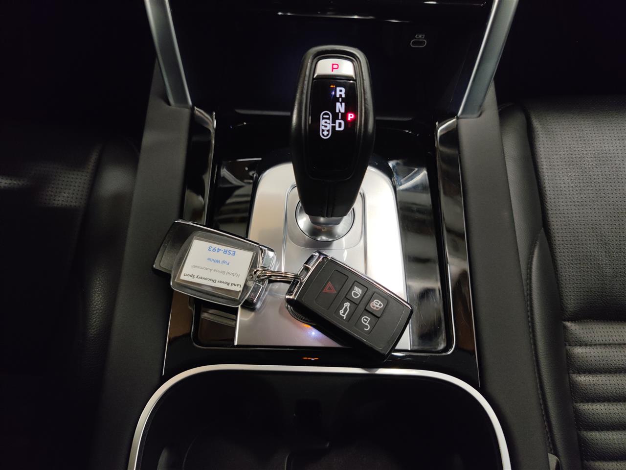 Land Rover Discovery Sport 2021