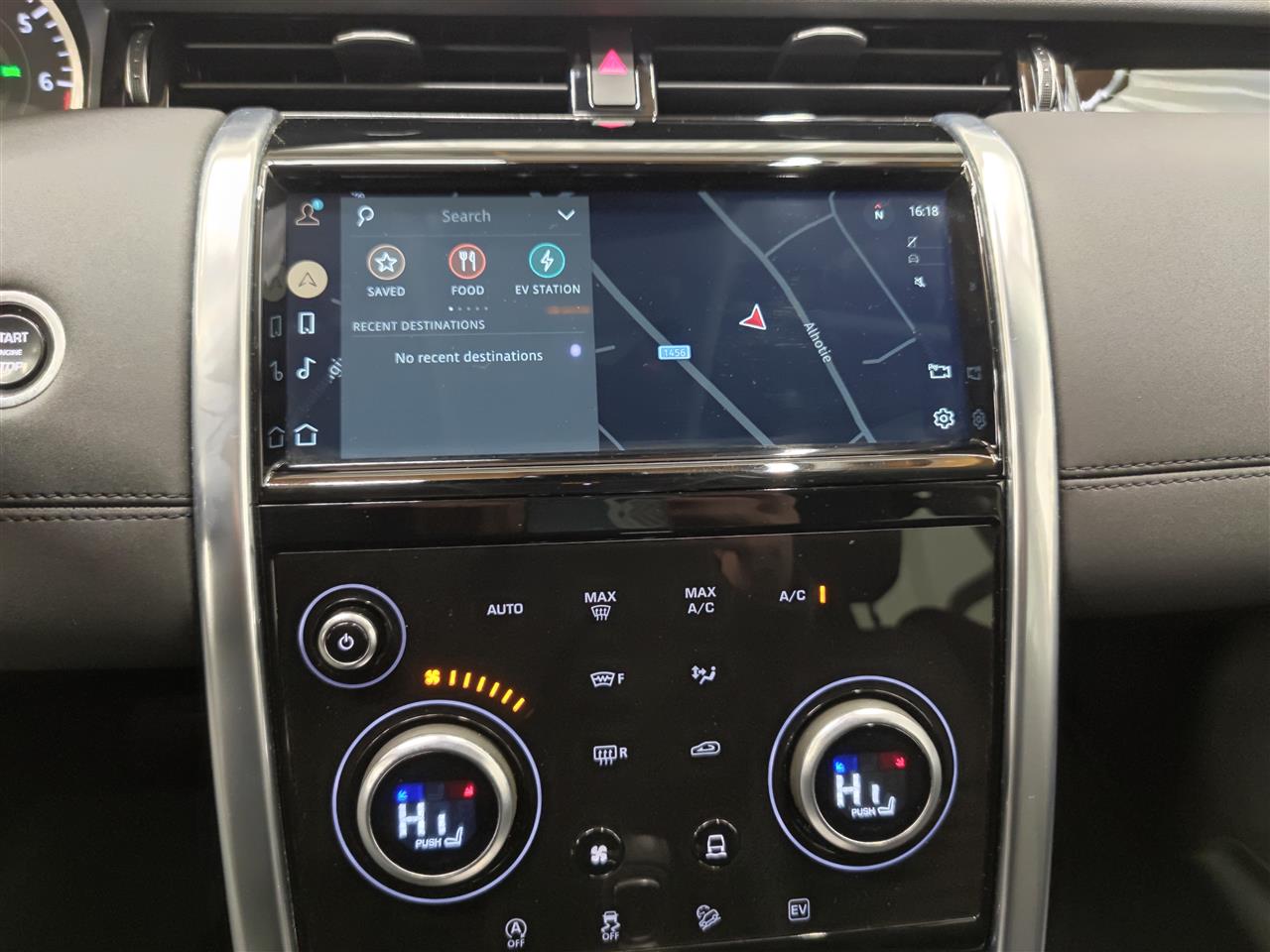 Land Rover Discovery Sport 2021