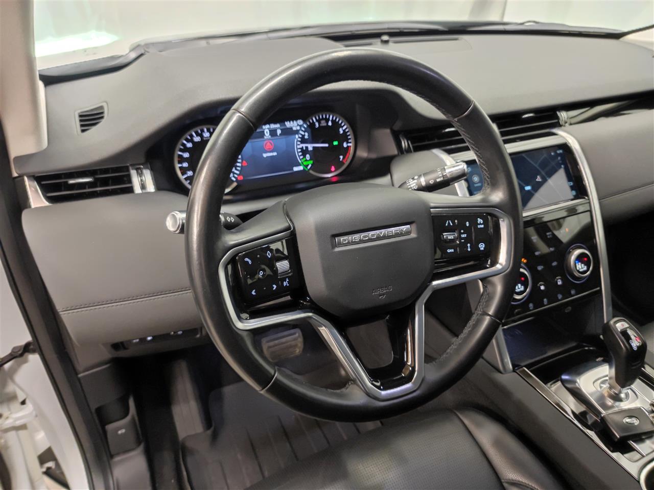 Land Rover Discovery Sport 2021