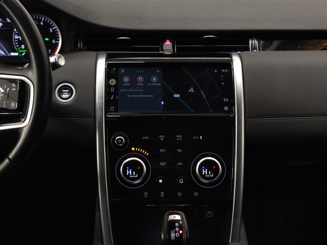 Land Rover Discovery Sport 2021