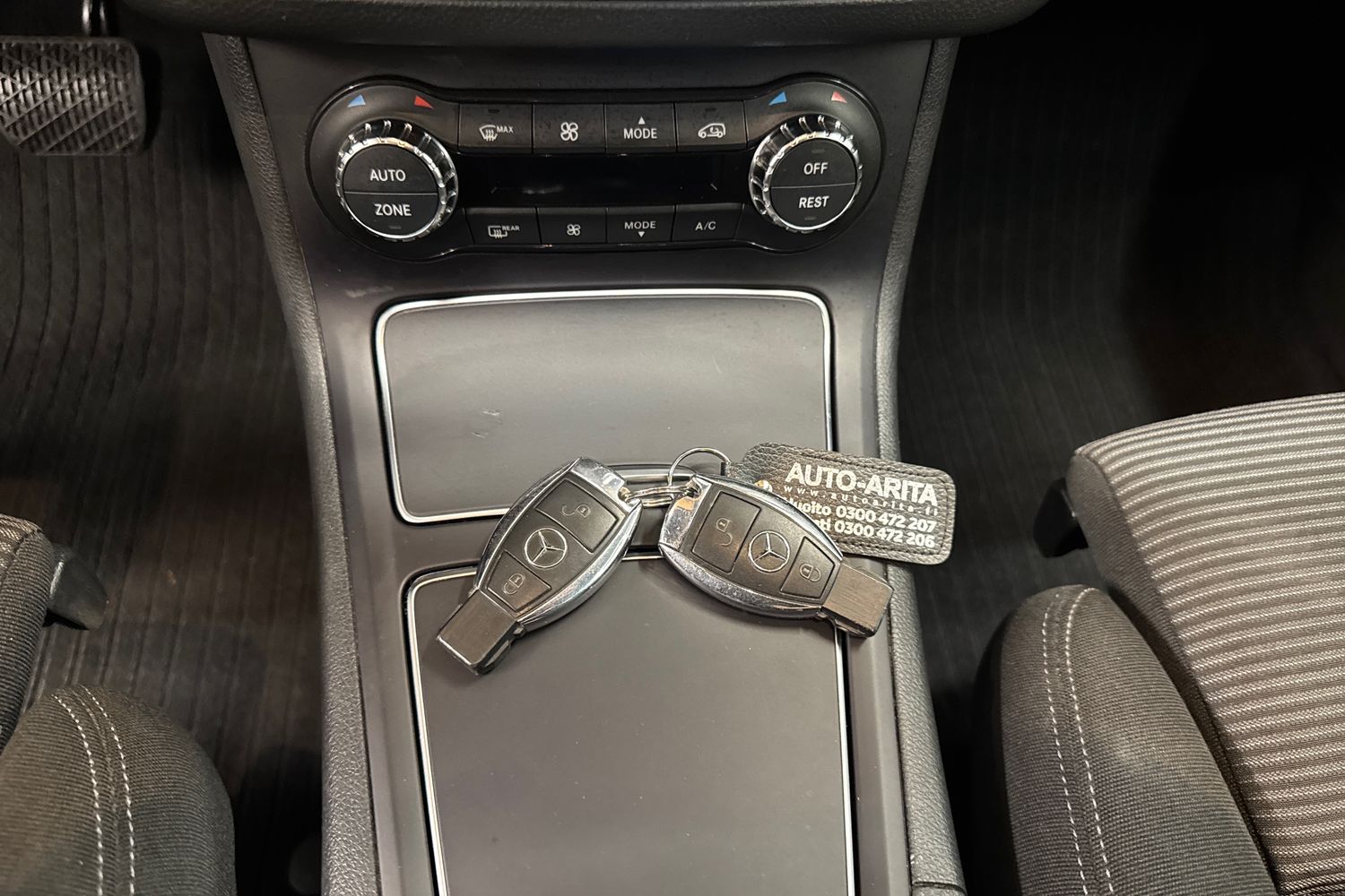 MERCEDES-BENZ B 2016