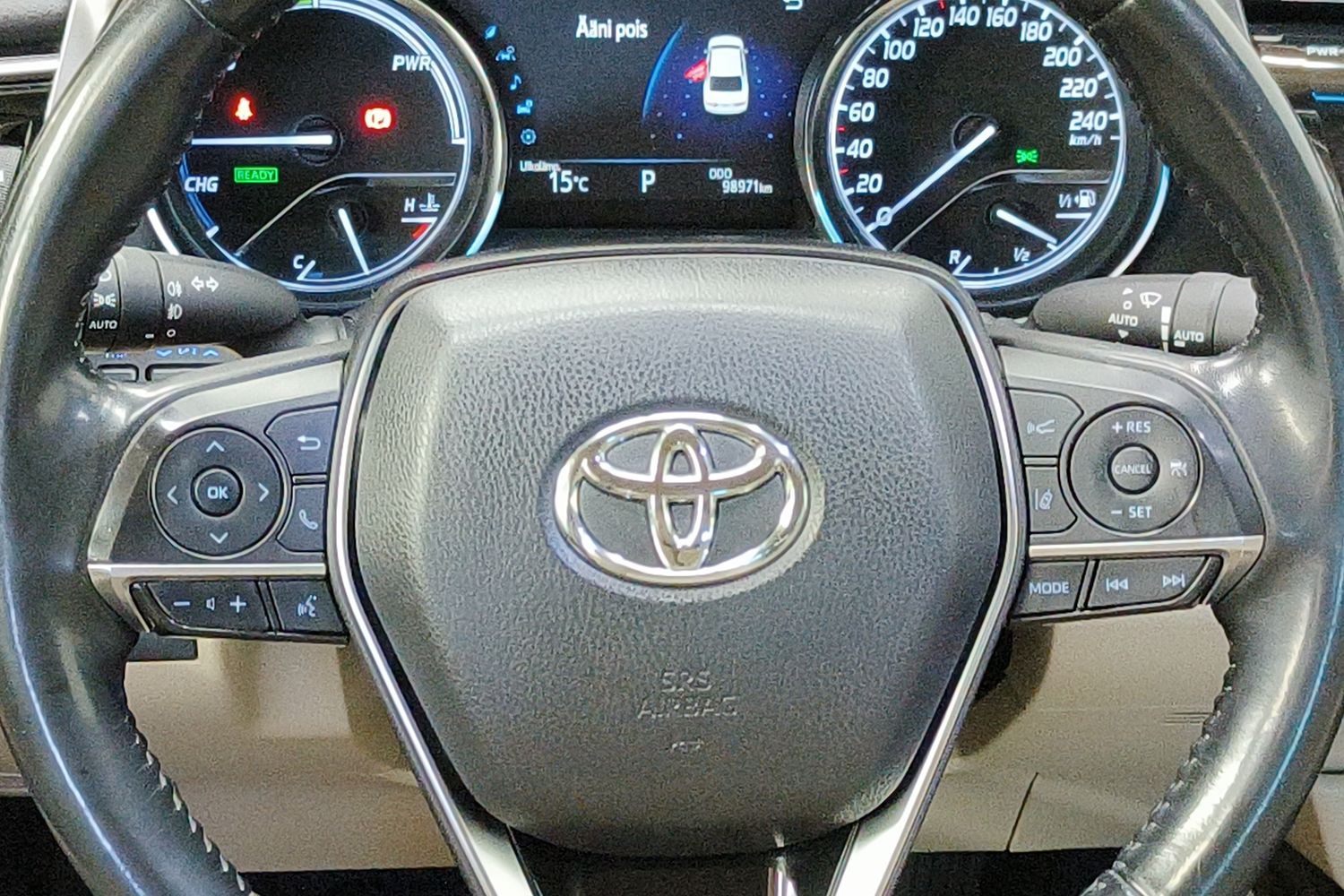 Toyota Camry 2019