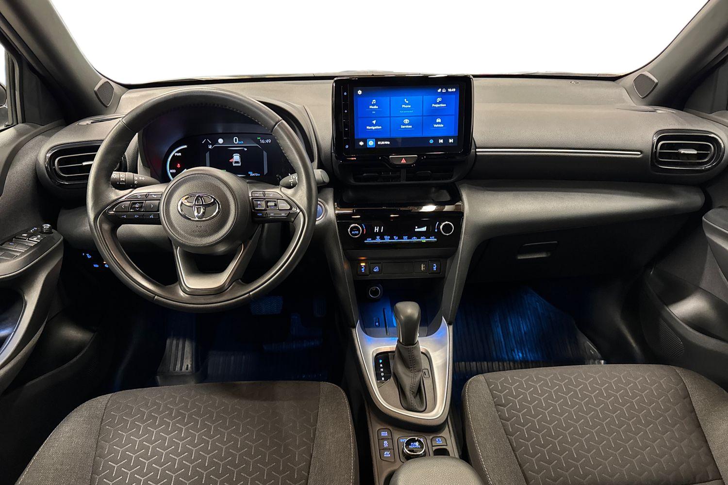 TOYOTA Yaris Cross 2023