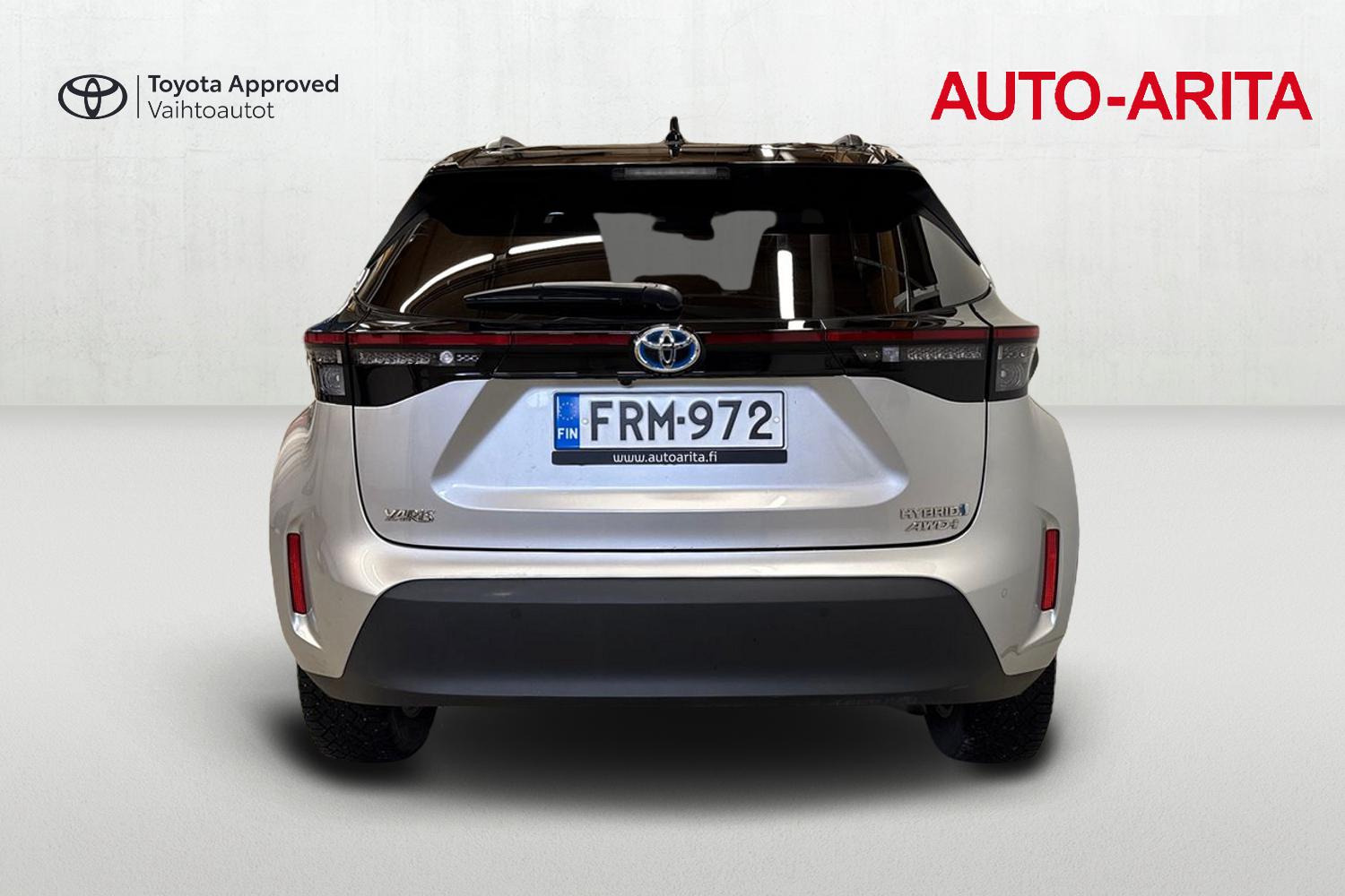 TOYOTA Yaris Cross 2023