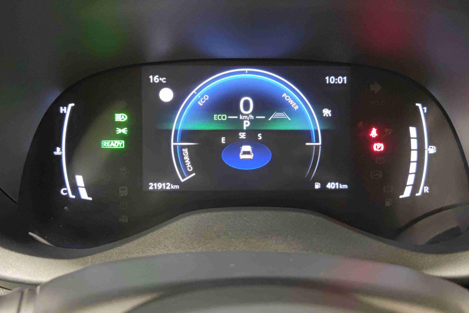 TOYOTA Yaris Cross 2024