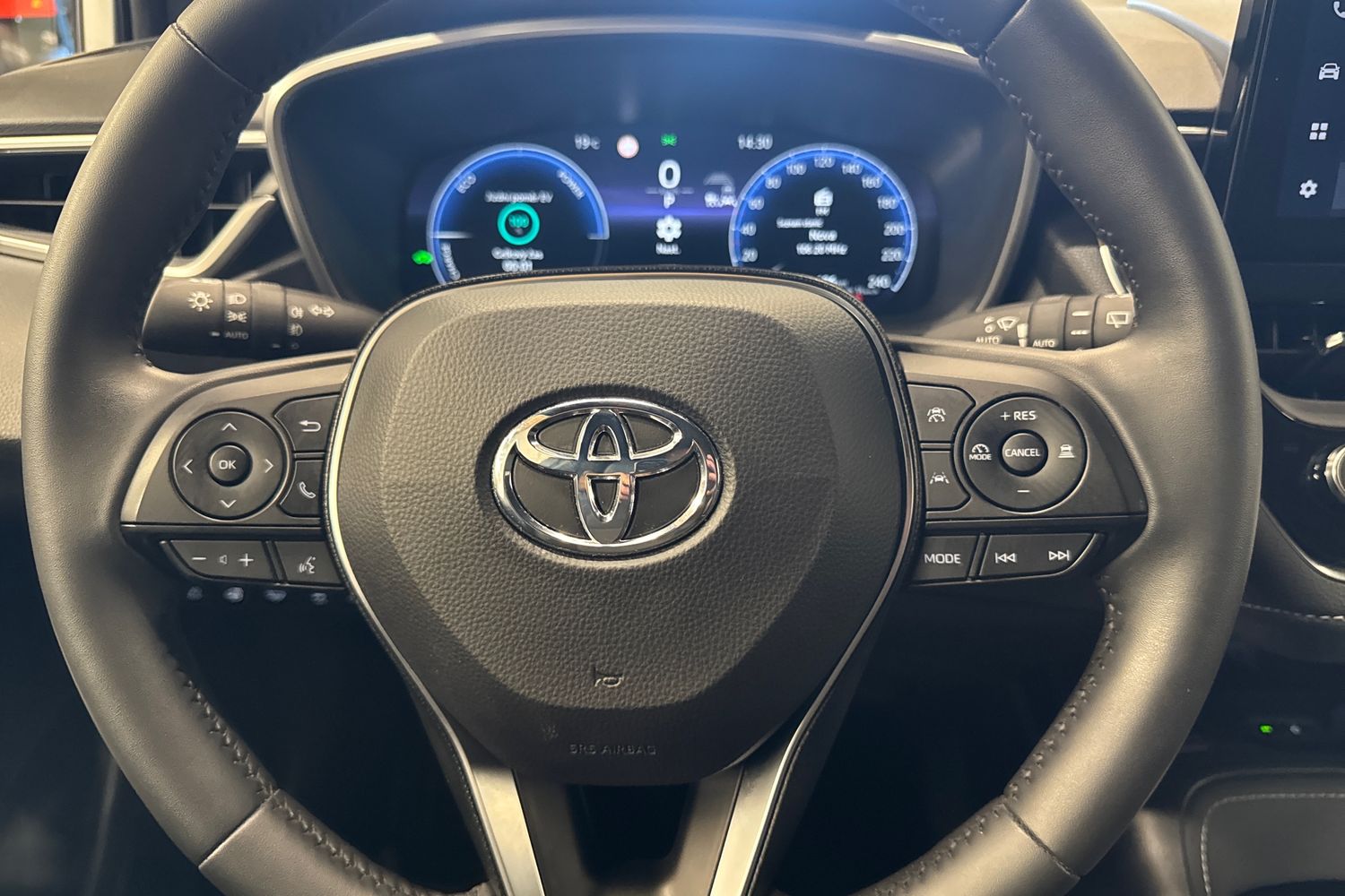 TOYOTA COROLLA 2025