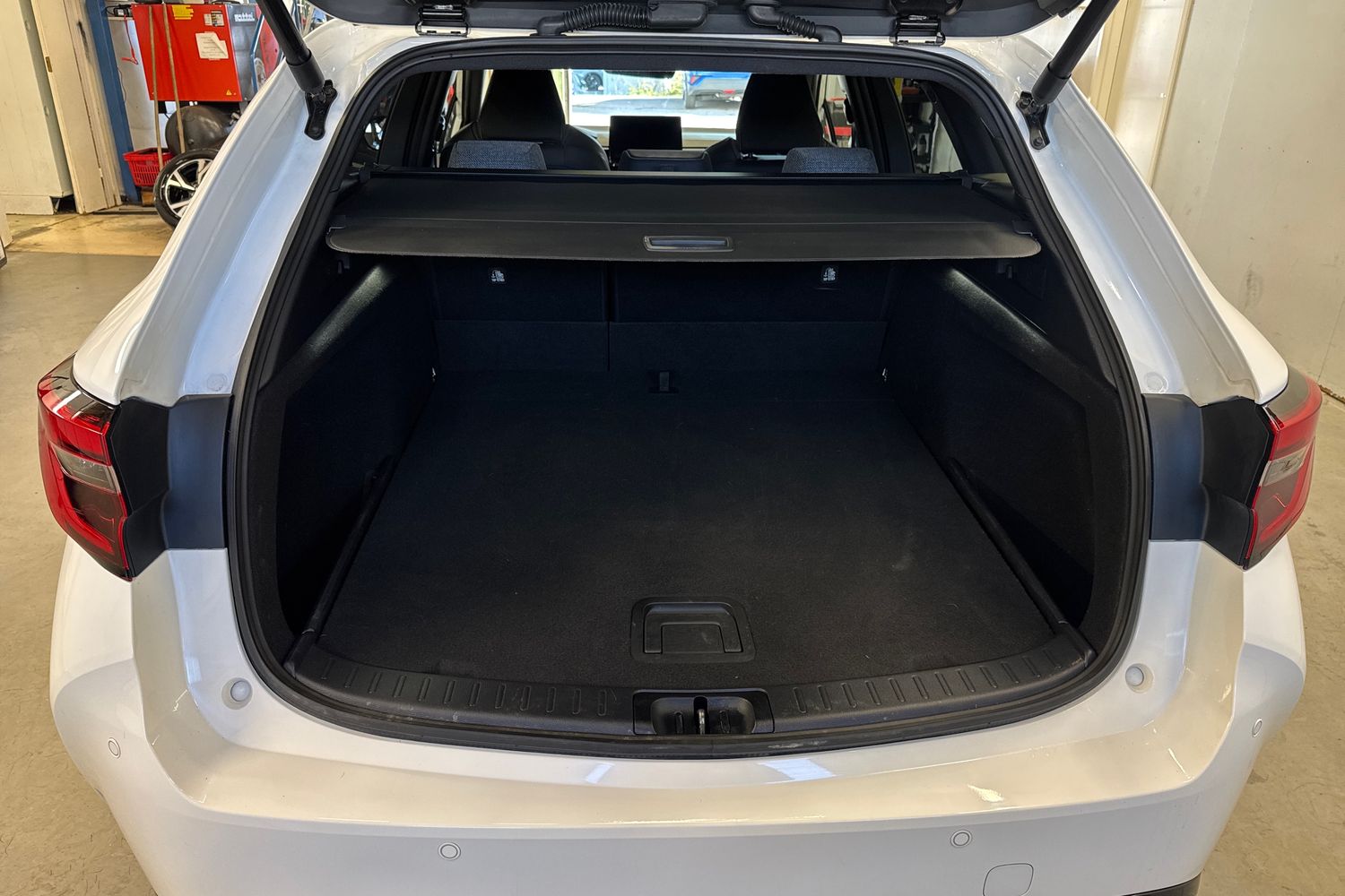 TOYOTA COROLLA 2025