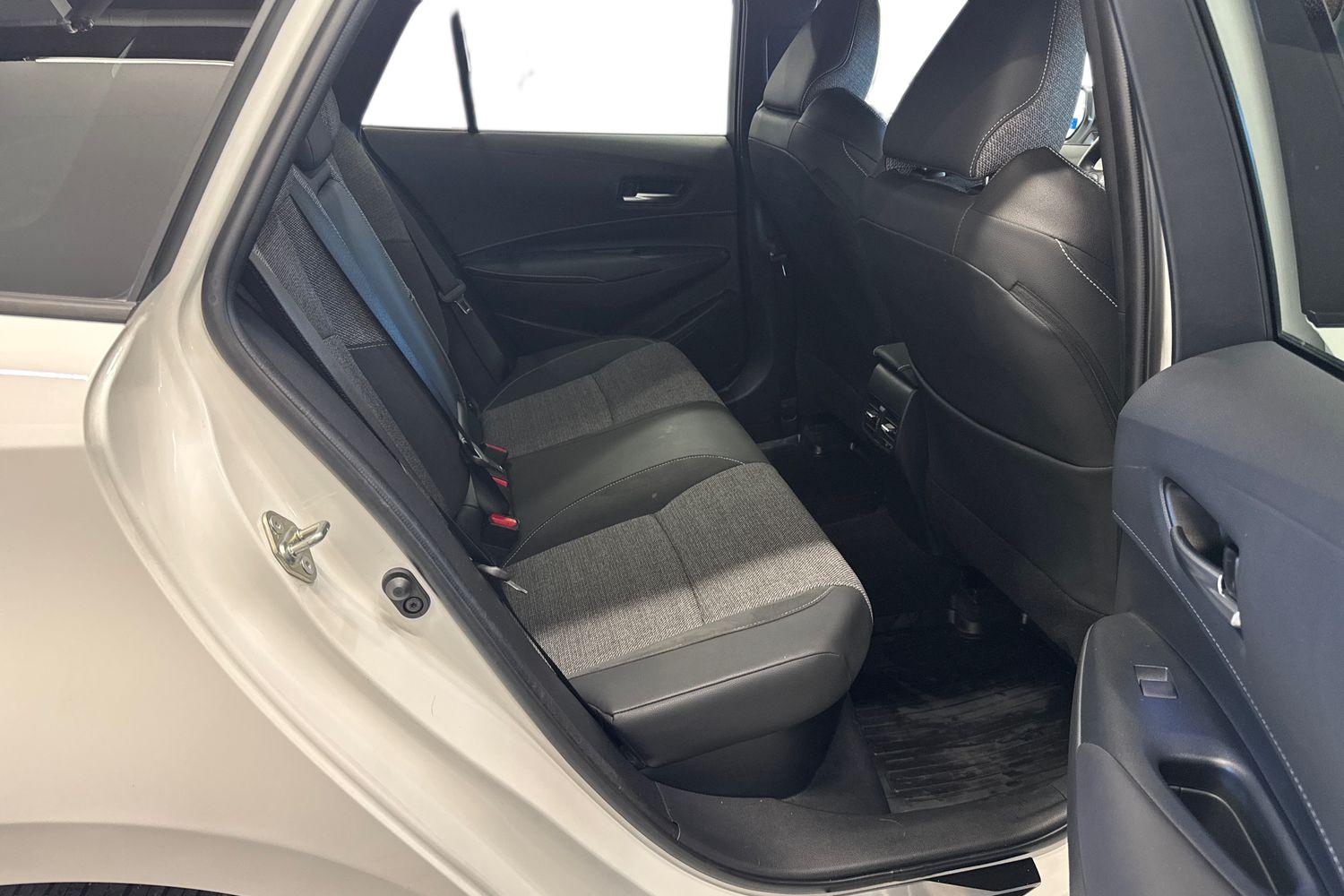 TOYOTA COROLLA 2025