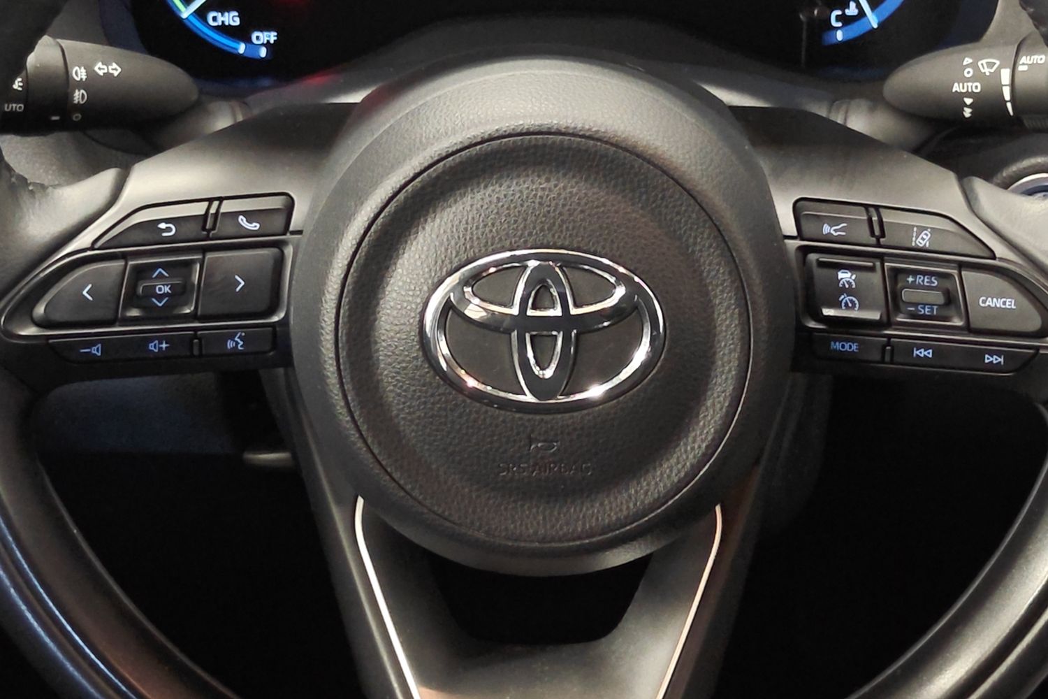 TOYOTA Yaris Cross 2023