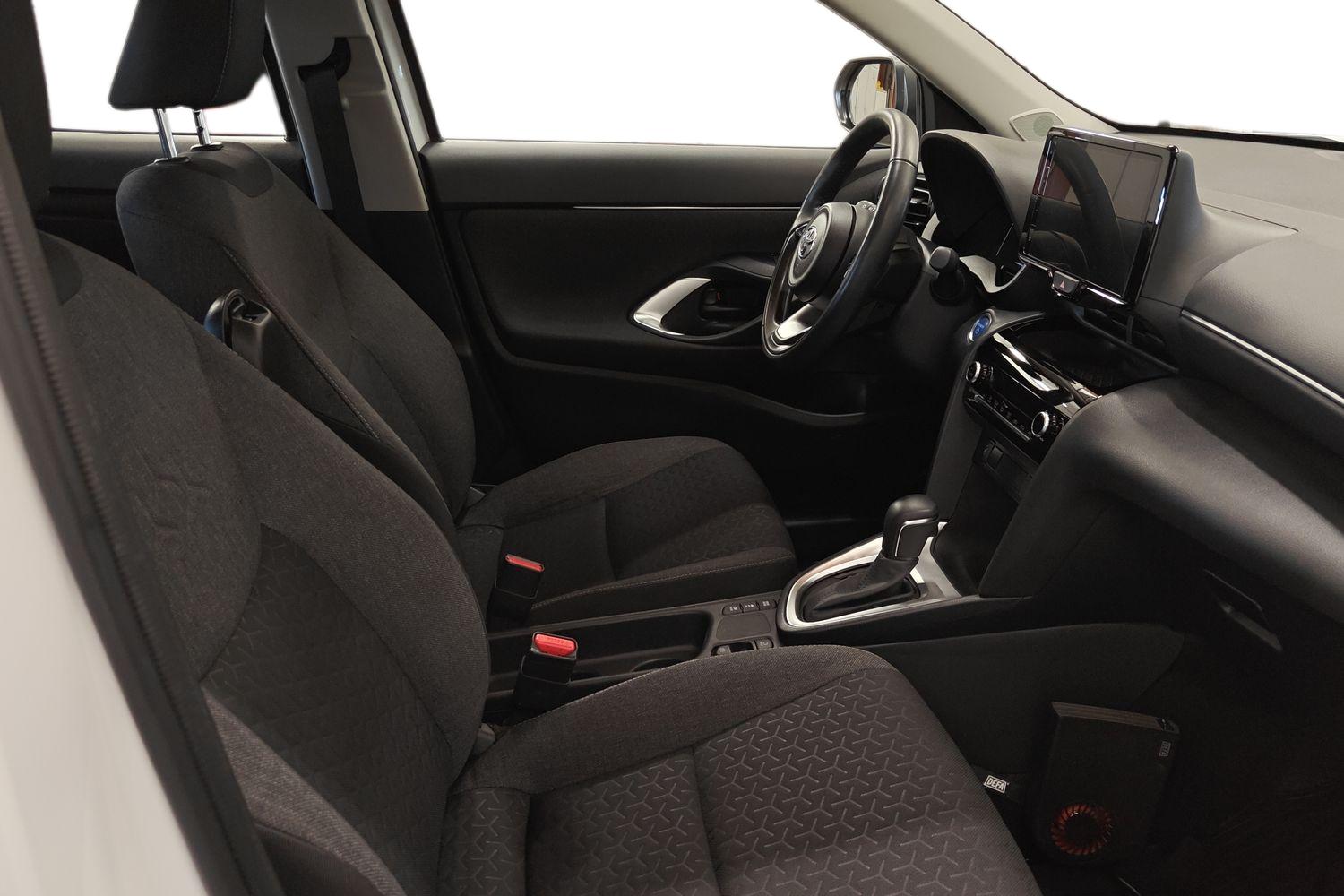 TOYOTA Yaris Cross 2023