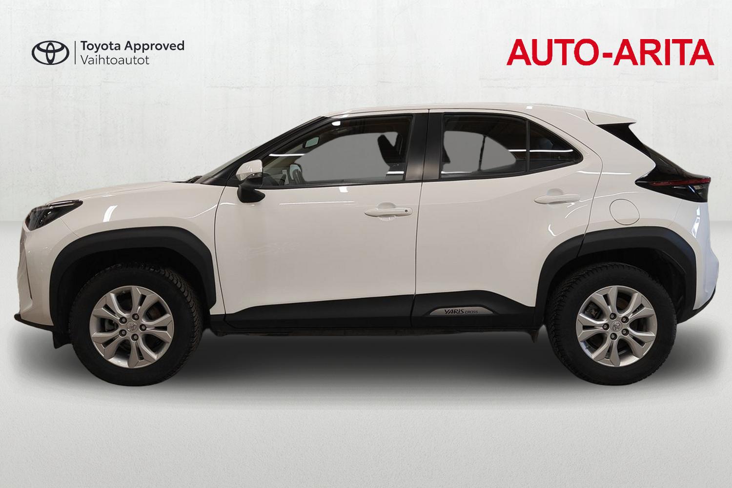 TOYOTA Yaris Cross 2023