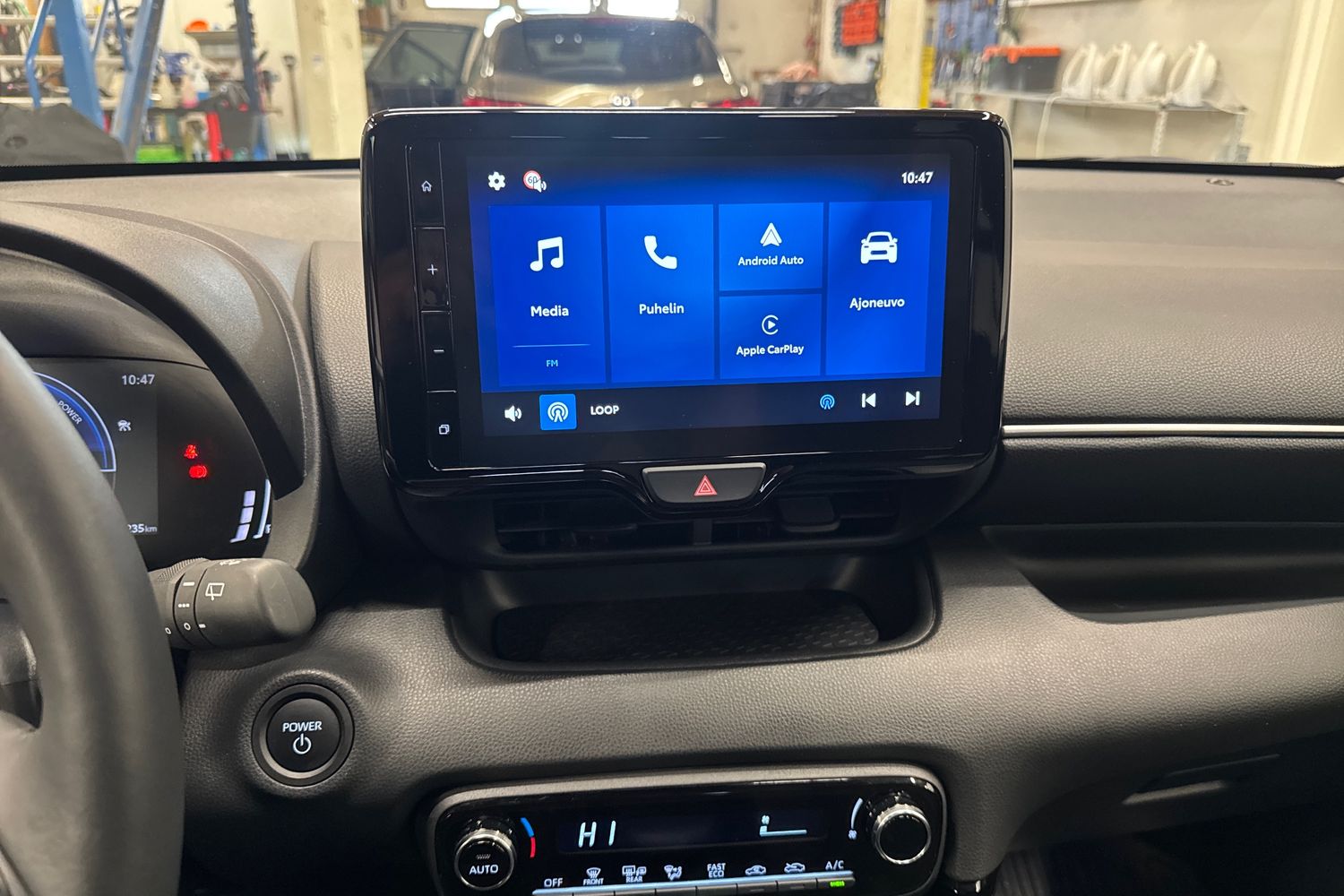 TOYOTA YARIS 2025