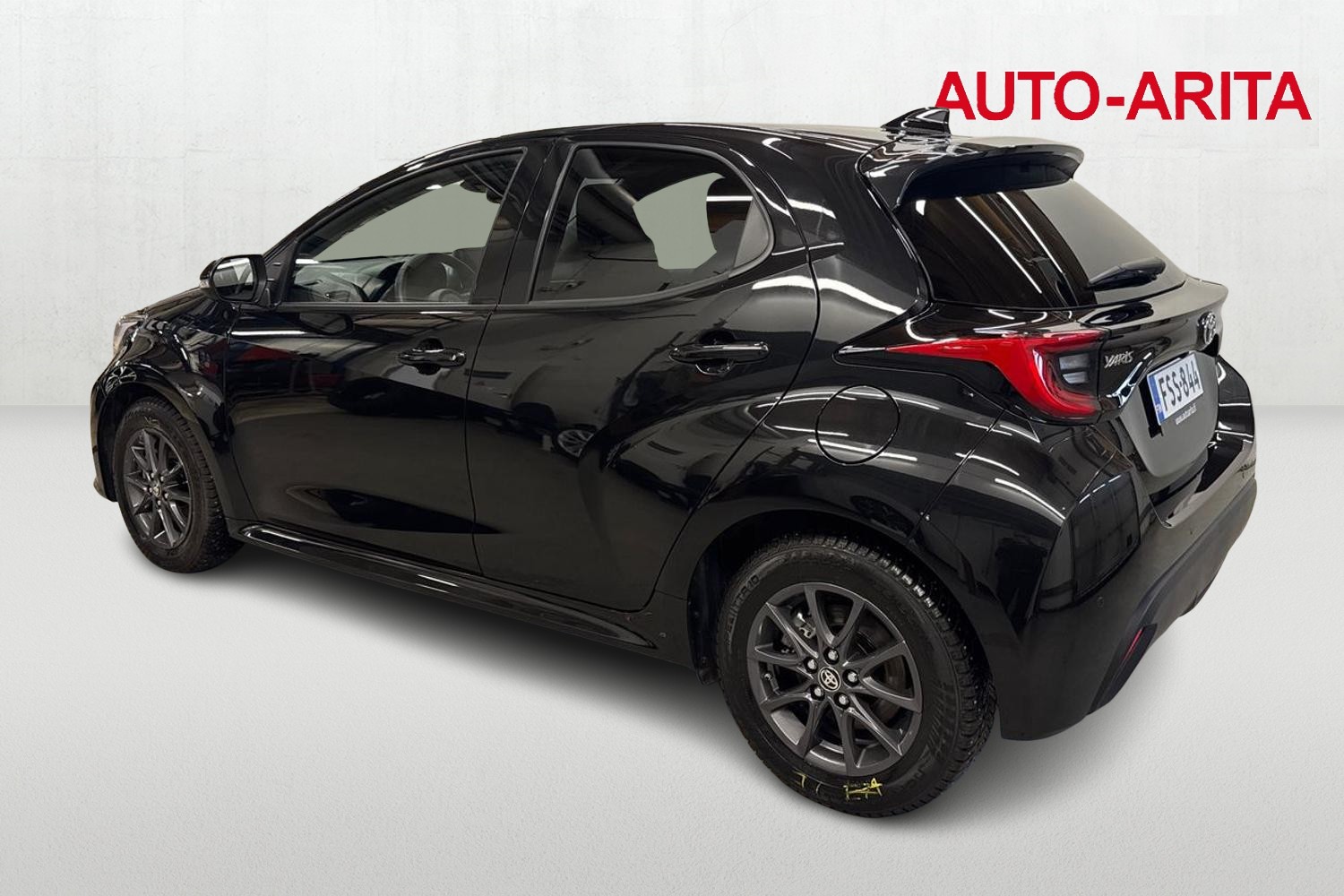 TOYOTA YARIS 2025