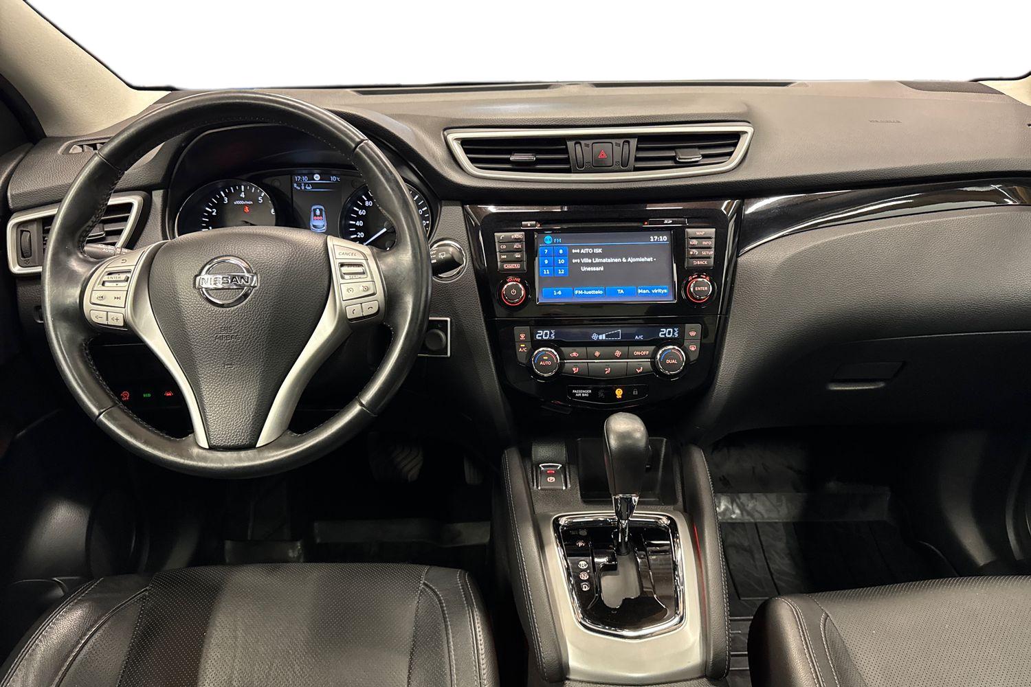 NISSAN Qashqai 2015