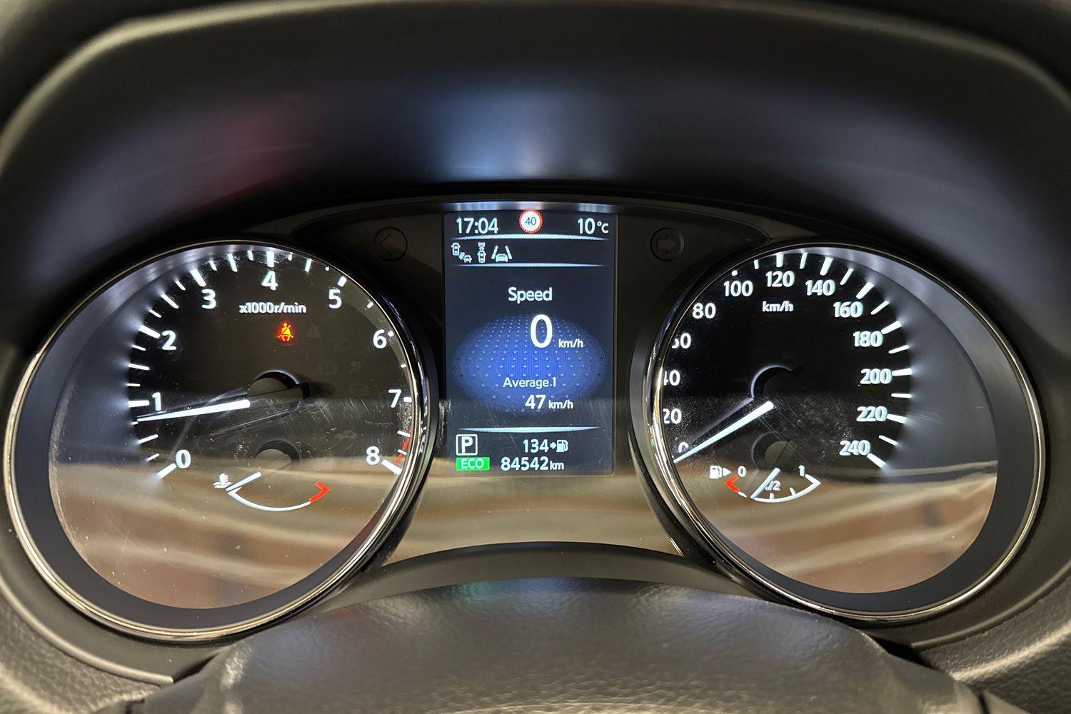 NISSAN Qashqai 2015