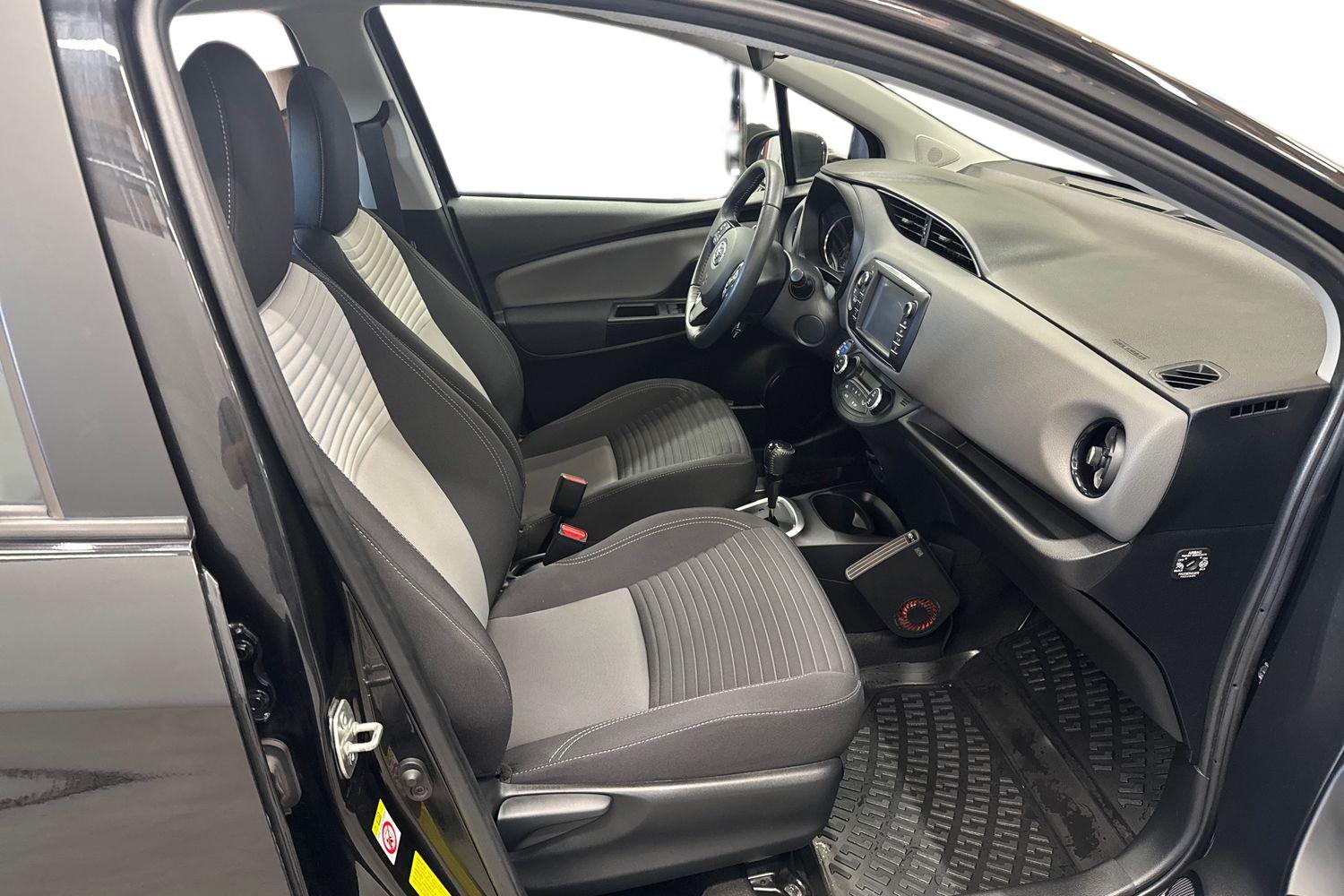 TOYOTA YARIS 2018
