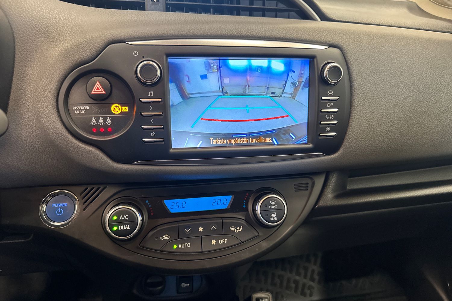 TOYOTA YARIS 2018