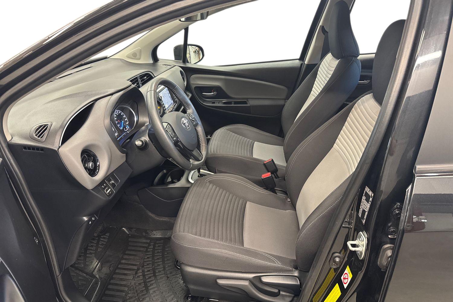 TOYOTA YARIS 2018