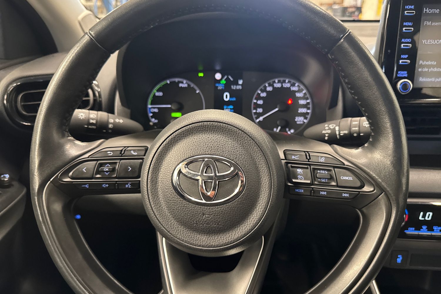 TOYOTA YARIS 2023