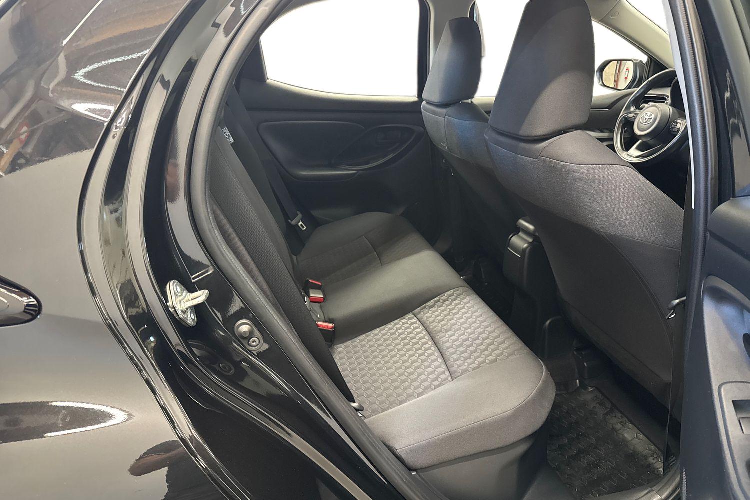 TOYOTA YARIS 2023