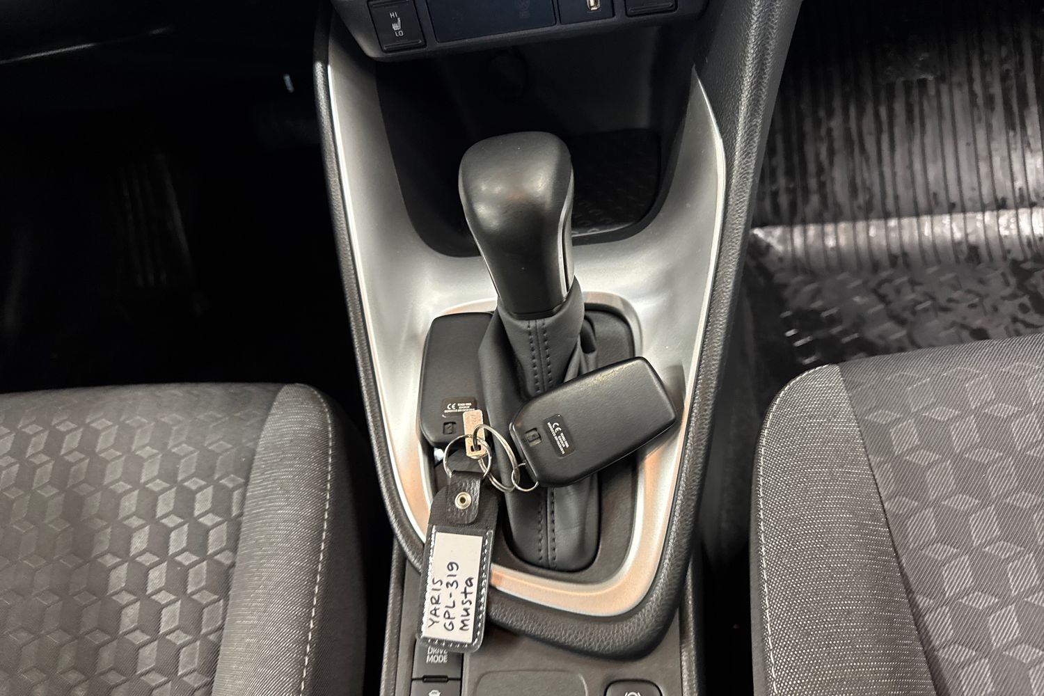 TOYOTA YARIS 2023