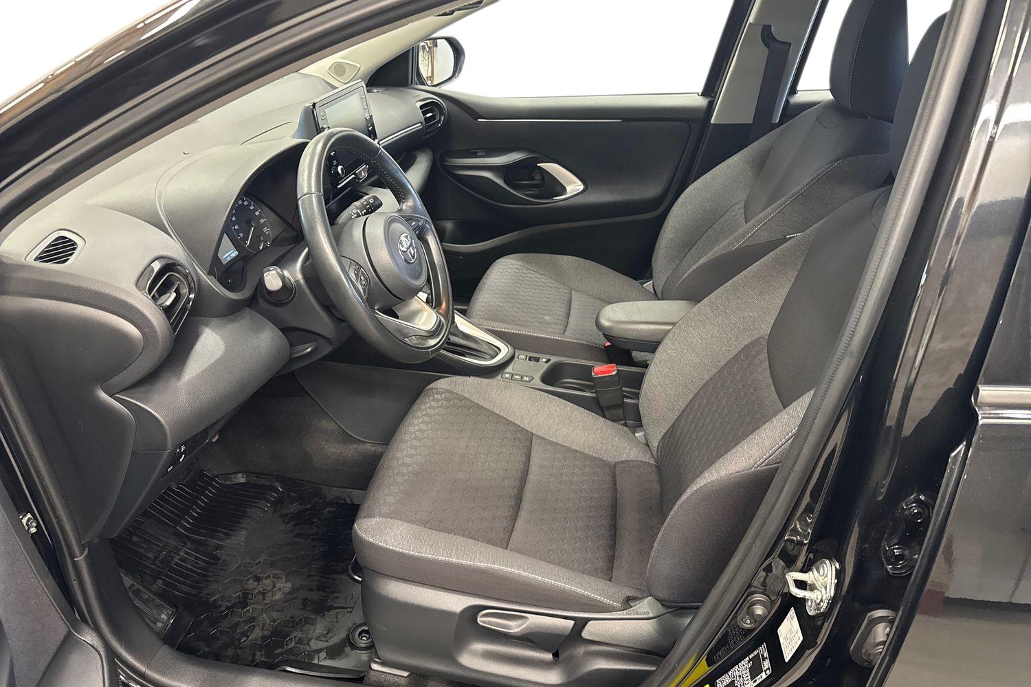 TOYOTA YARIS 2023