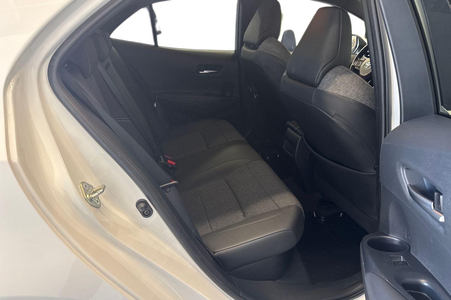 TOYOTA COROLLA 2023