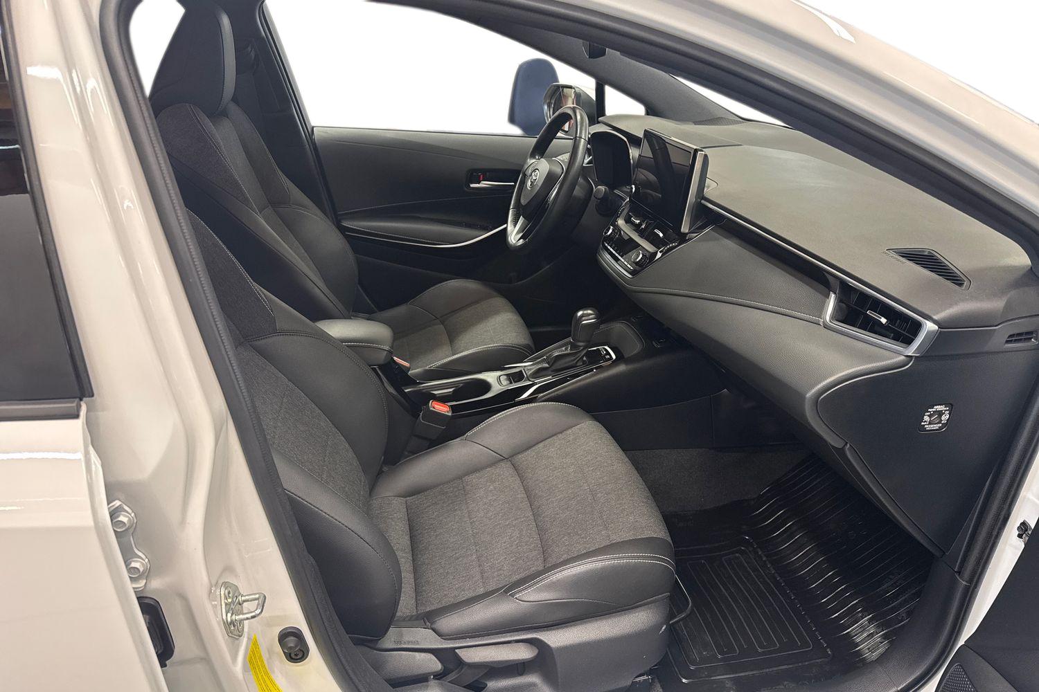 TOYOTA COROLLA 2023