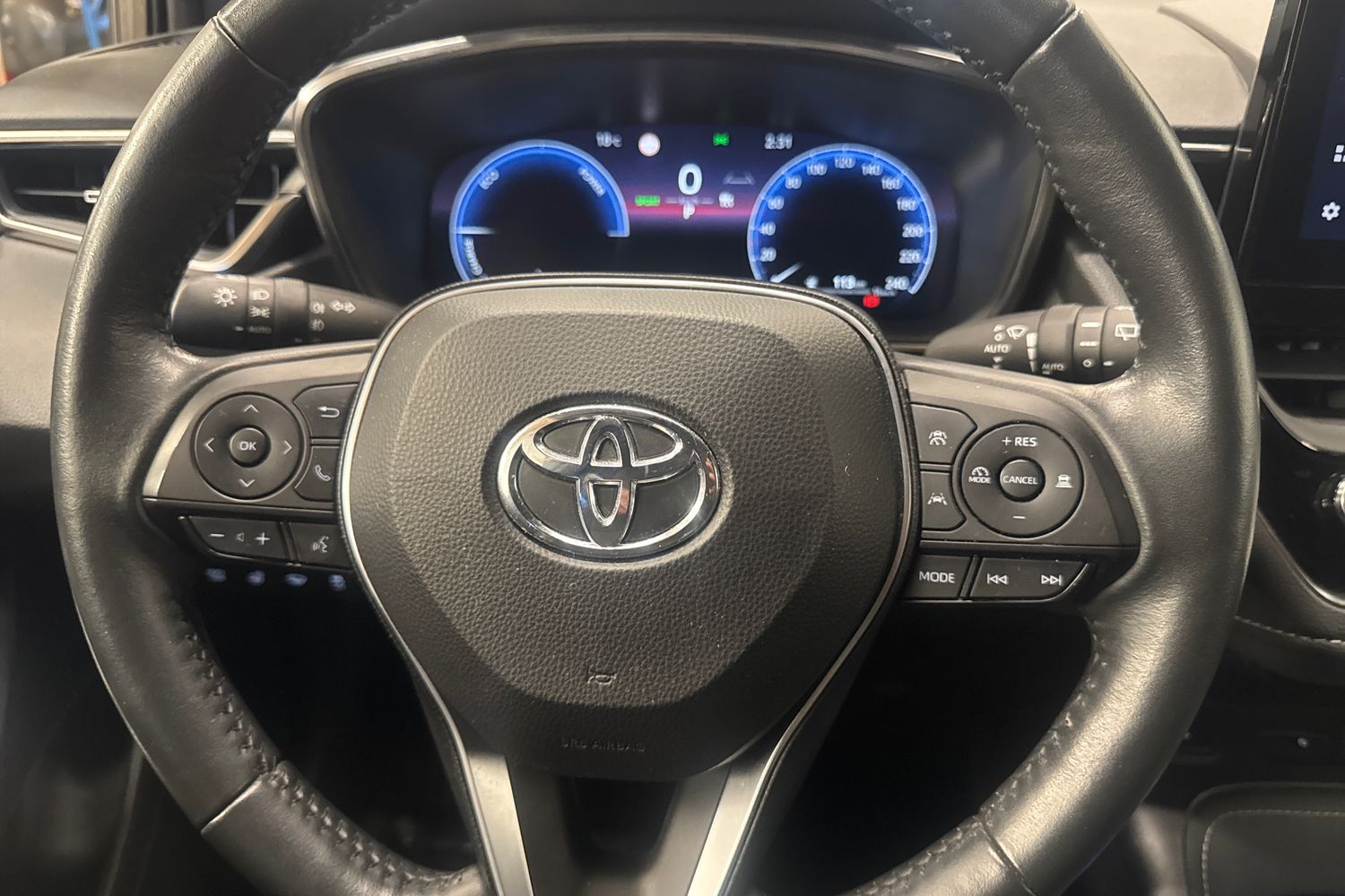 TOYOTA COROLLA 2023