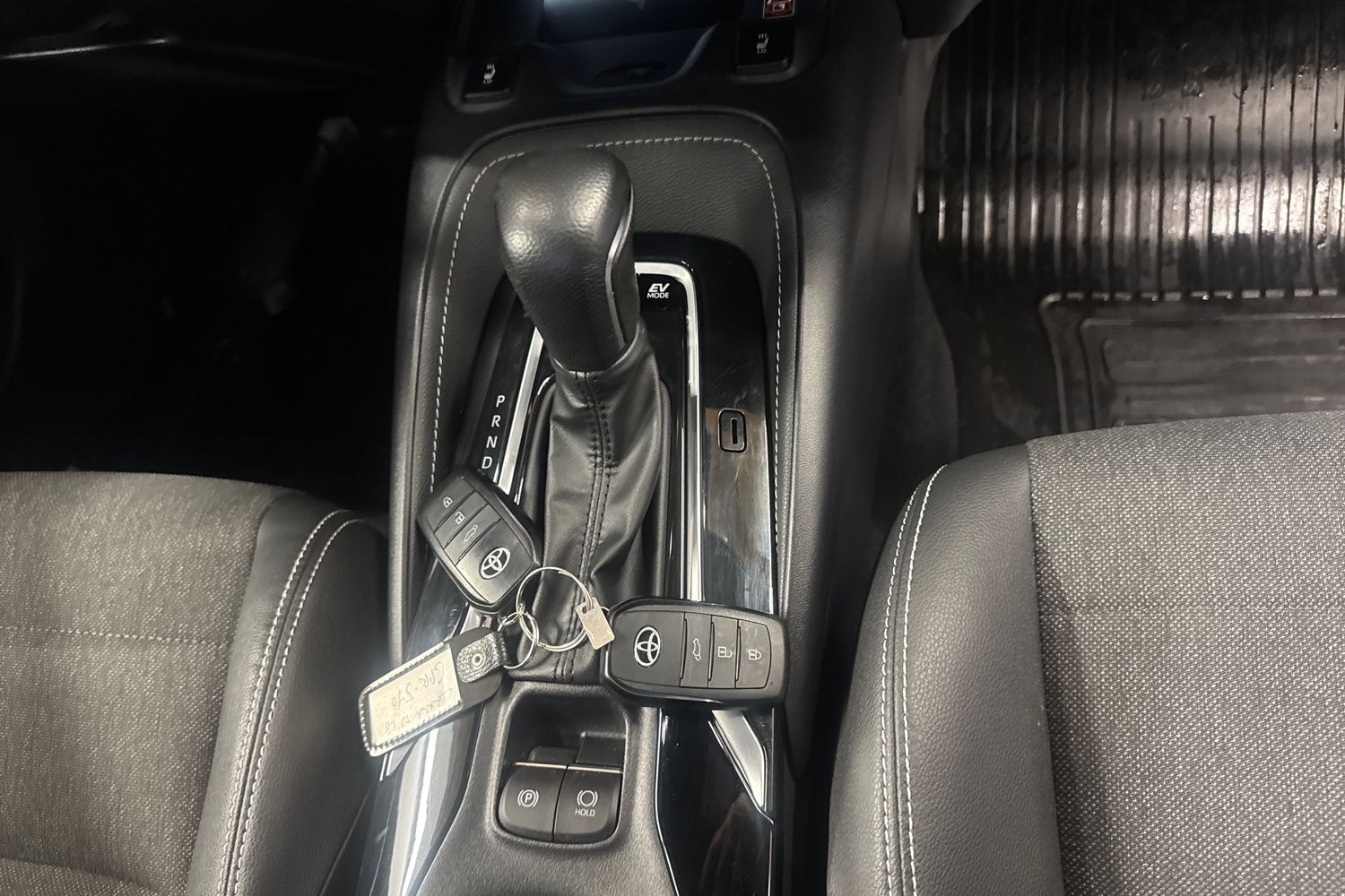 TOYOTA COROLLA 2023
