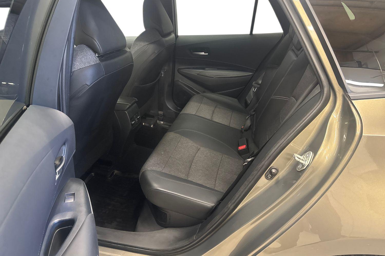 TOYOTA COROLLA 2023