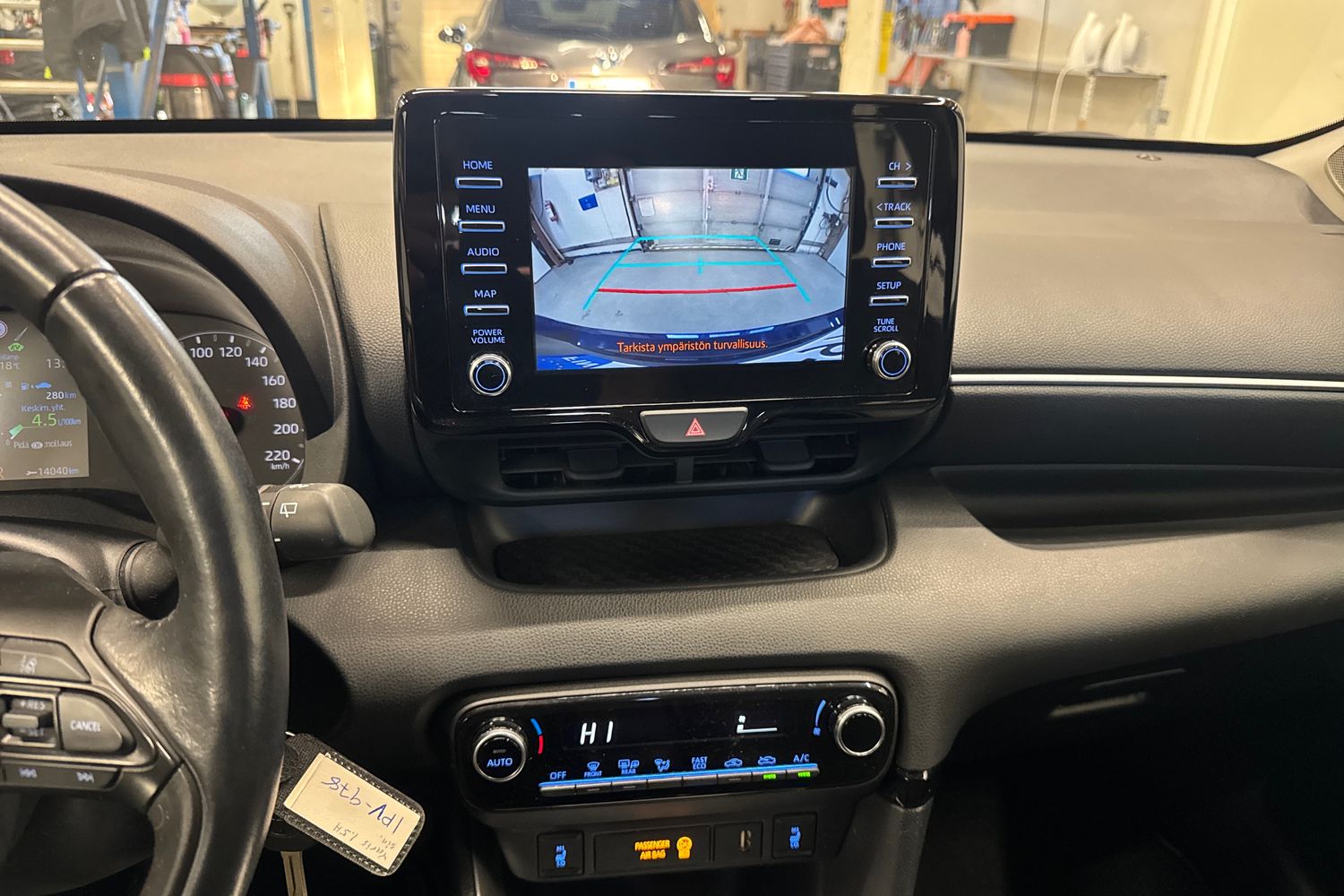 TOYOTA YARIS 2020