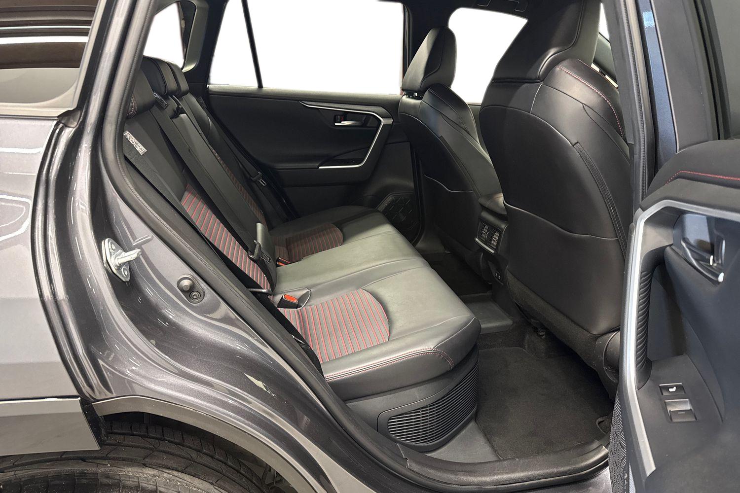 Toyota RAV4 Plug-in 2021