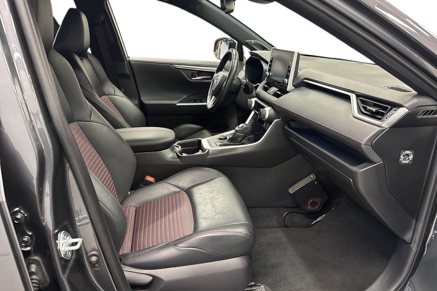 Toyota RAV4 Plug-in 2021