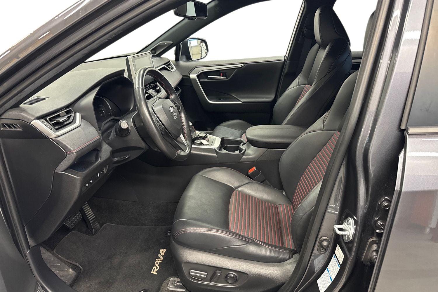 Toyota RAV4 Plug-in 2021