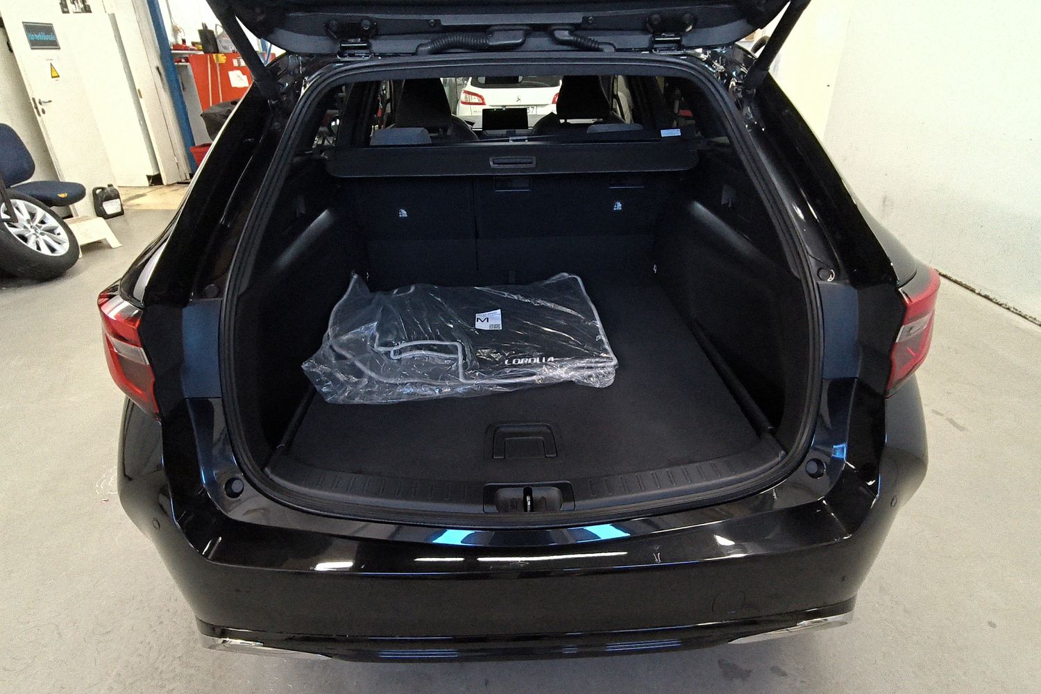 TOYOTA COROLLA 2025