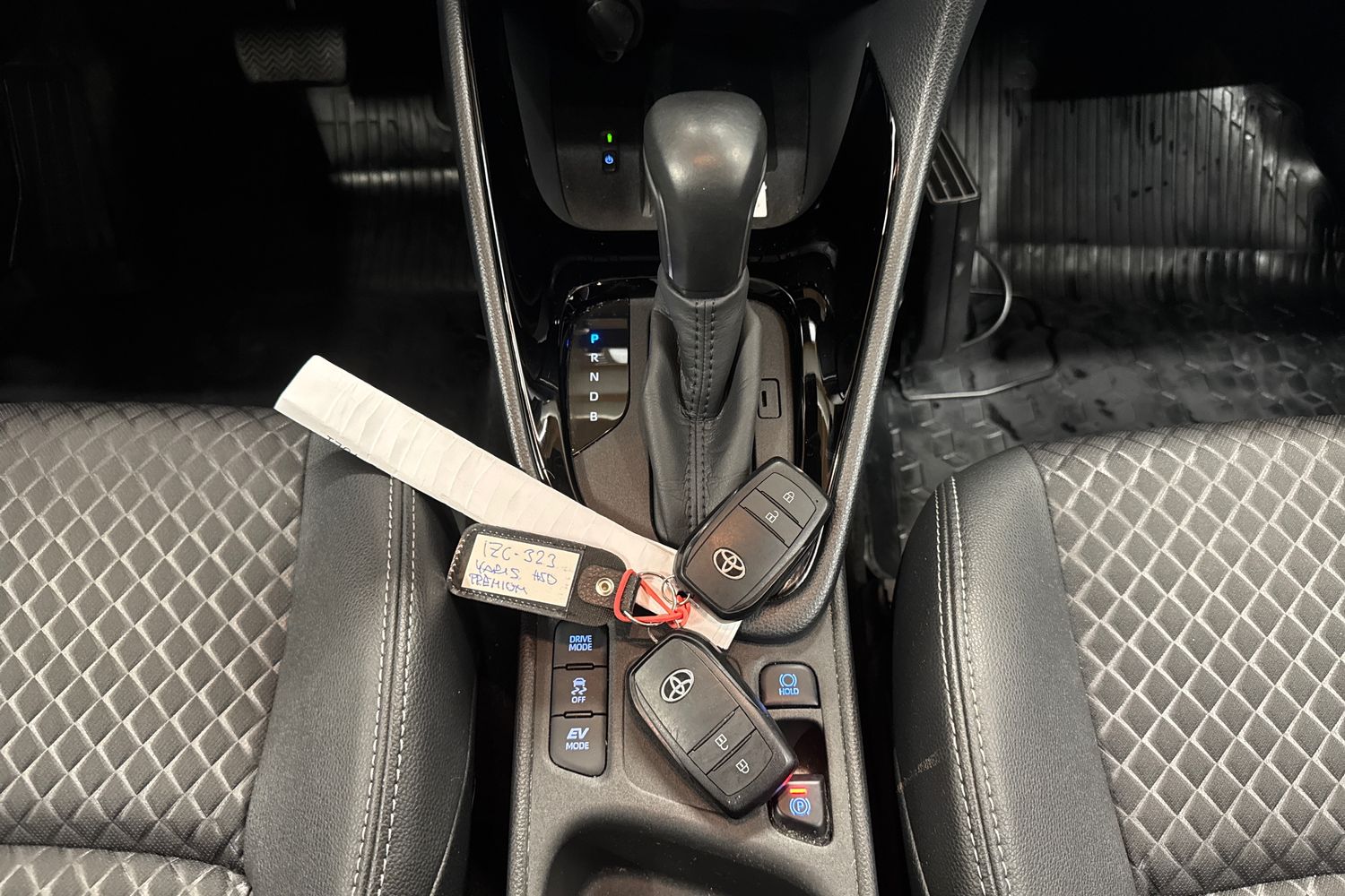 TOYOTA YARIS 2020