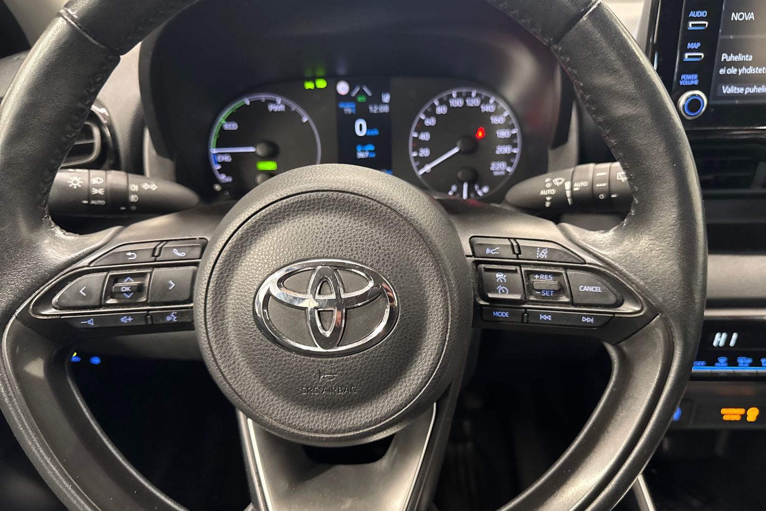 TOYOTA YARIS 2021