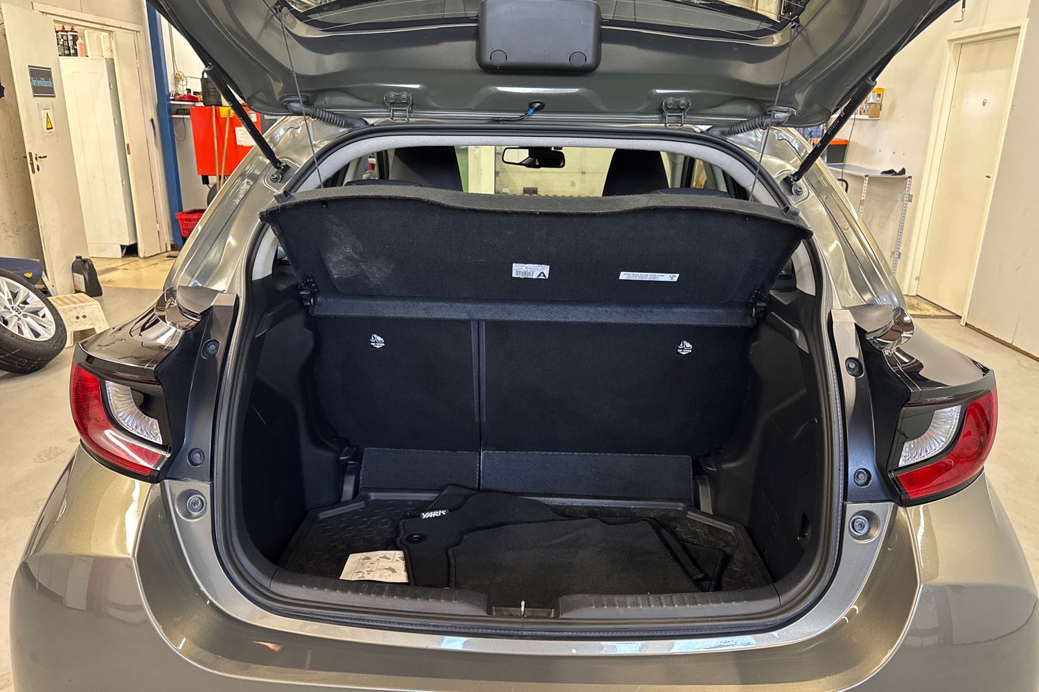 TOYOTA YARIS 2021