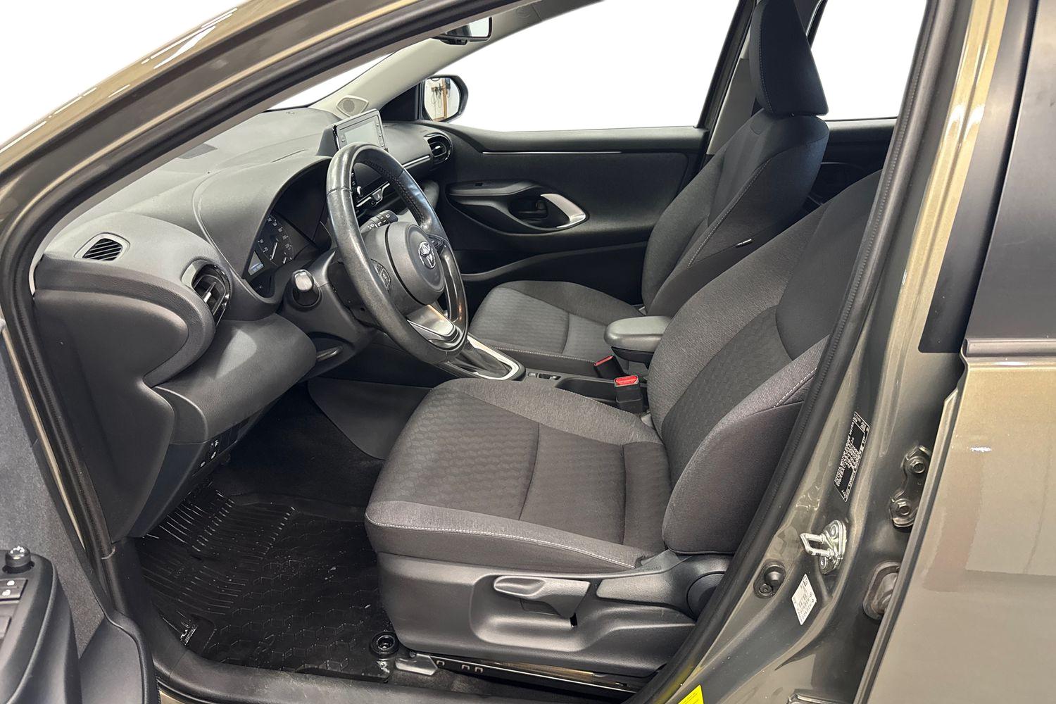 TOYOTA YARIS 2021