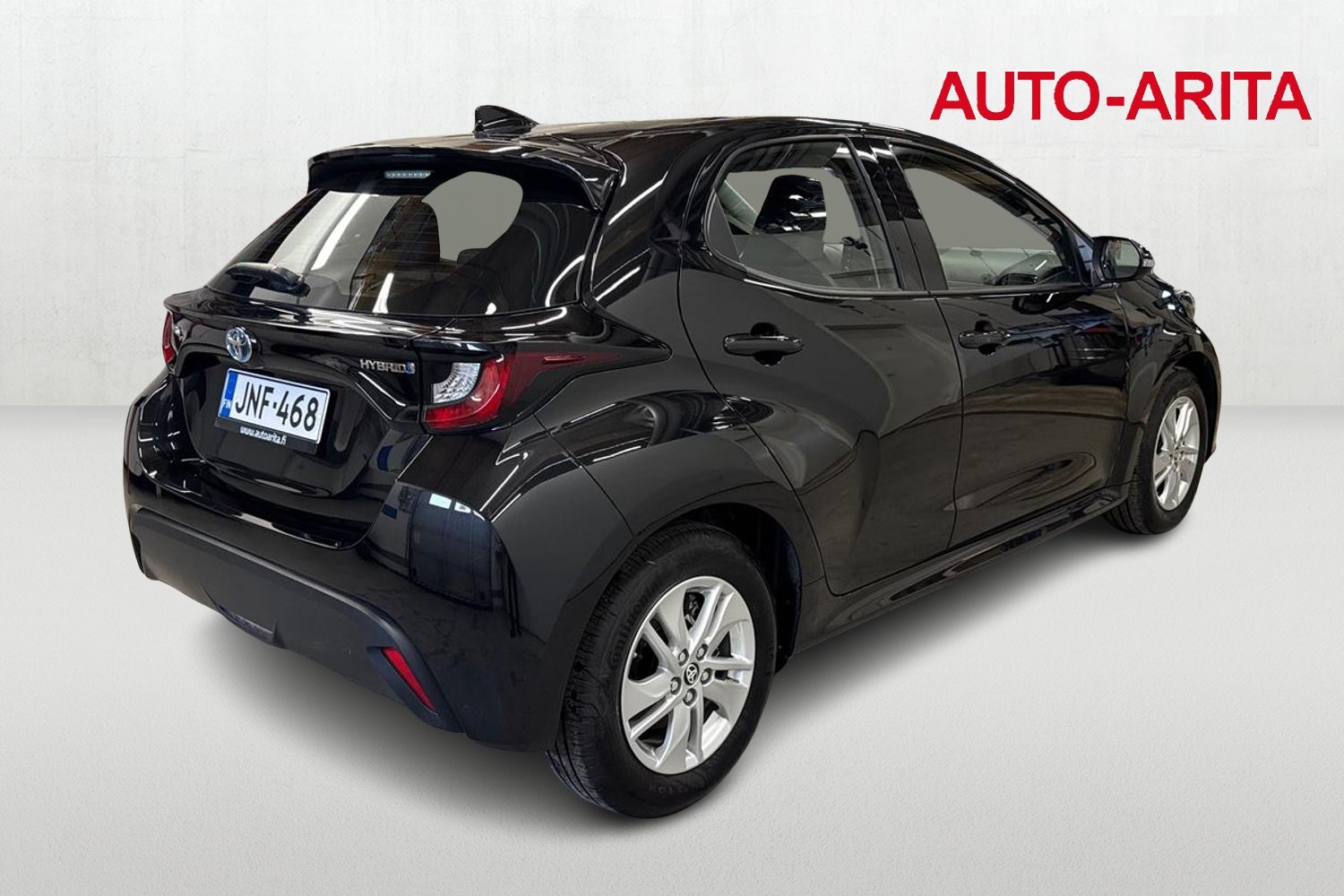 TOYOTA YARIS 2024