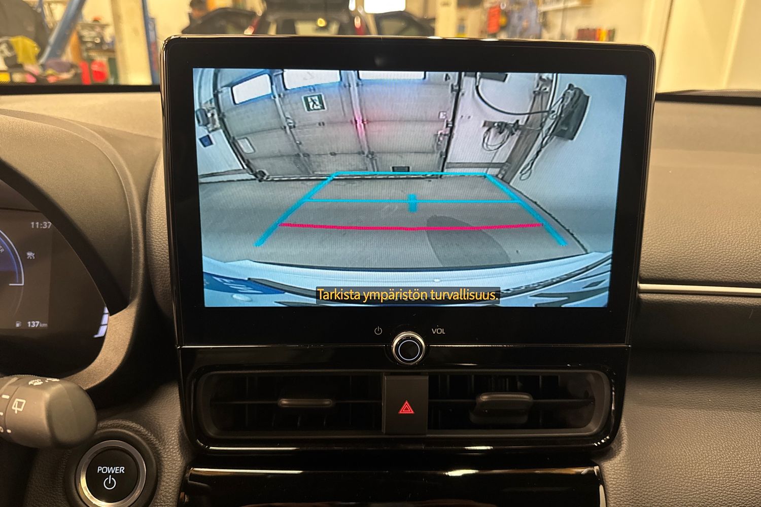 TOYOTA Yaris Cross 2024