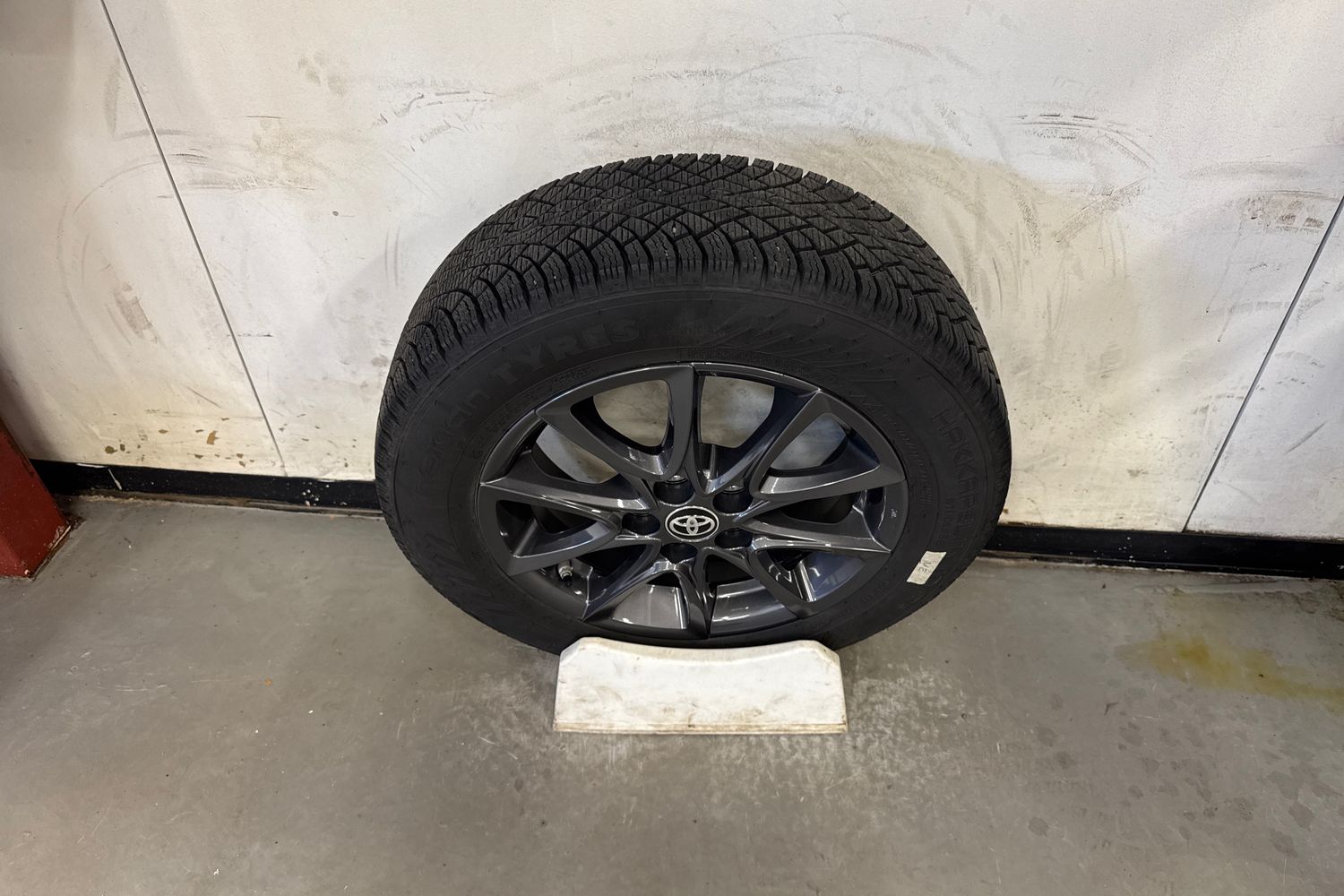 TOYOTA YARIS 2025