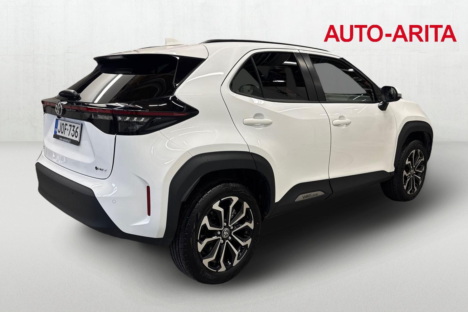 TOYOTA Yaris Cross 2025