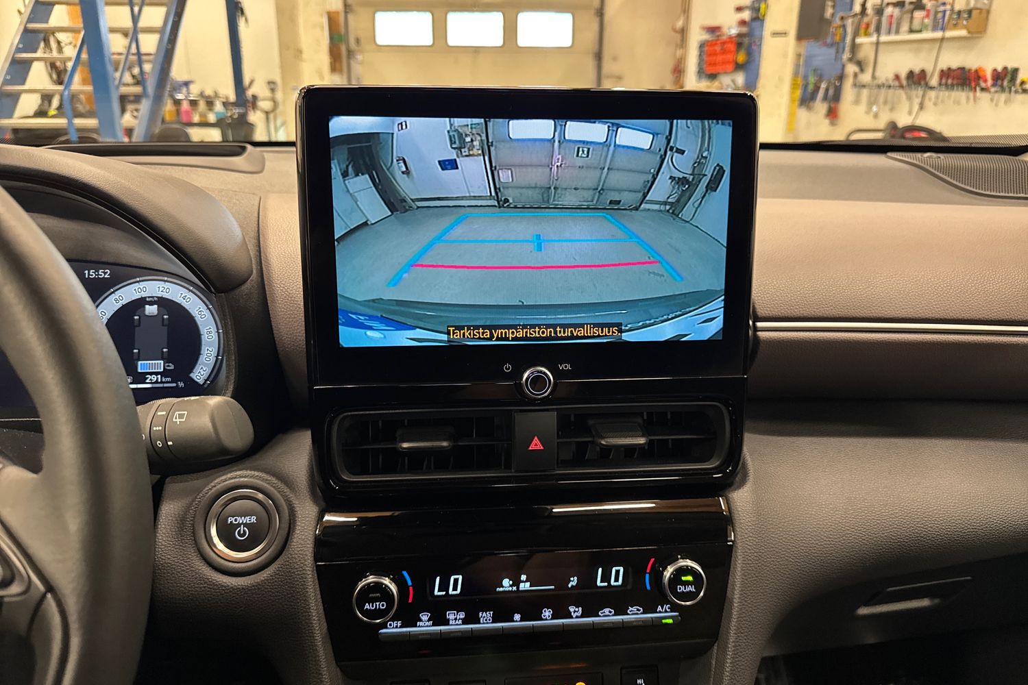 TOYOTA Yaris Cross 2025