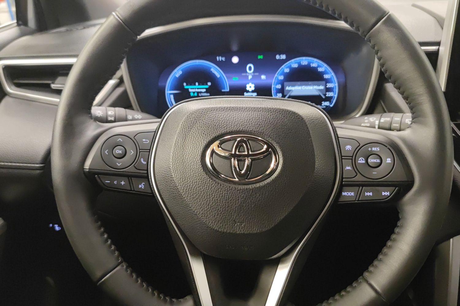 TOYOTA Corolla Cross 2023