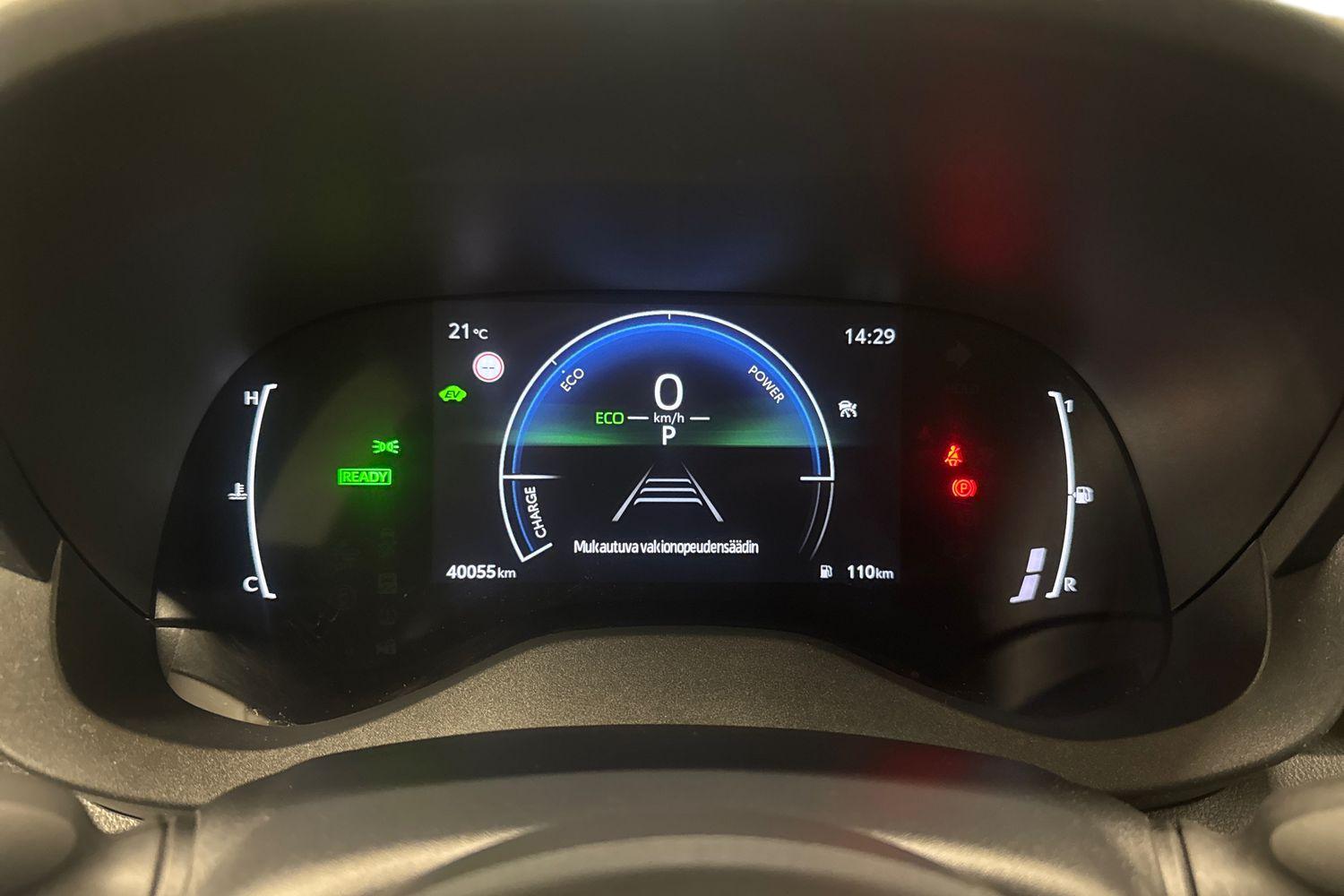 TOYOTA YARIS 2024