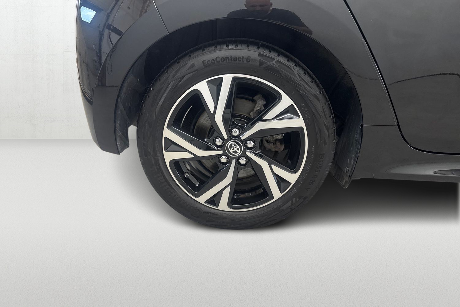 TOYOTA YARIS 2024